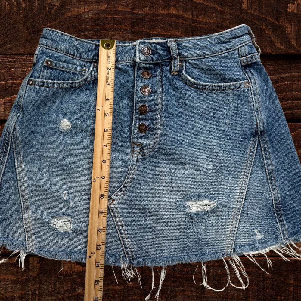 Free People We the Free Breezy Denim Distressed Button Fly Mini Skirt 27 - Picture 7 of 8